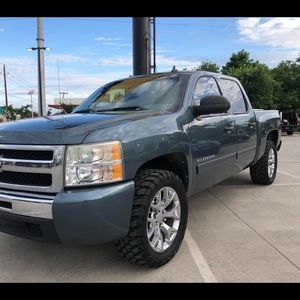 Meet your Posher, Ramiro